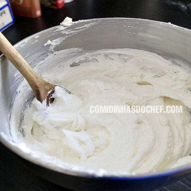 Glacê para Confeitar Bolo