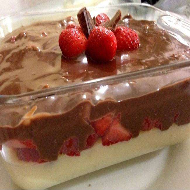 Bombom de Morango na Travessa
